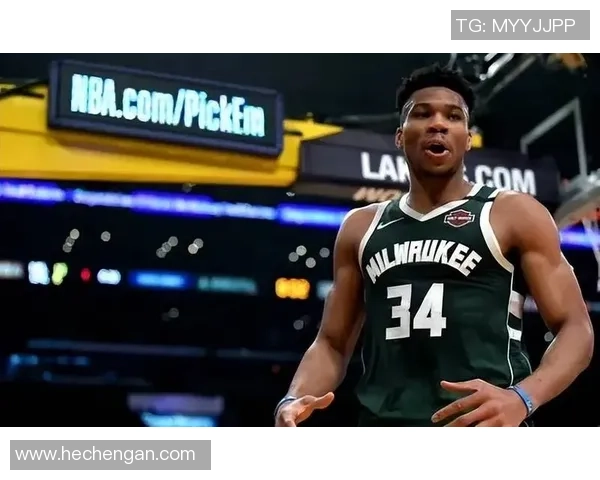 扬尼斯阿德托昆博如何在NBA赛场上展现全能篮球天赋与领导力